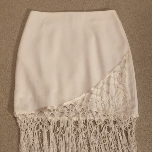 J.O.A Fringe Skirt - Picture 2 of 4